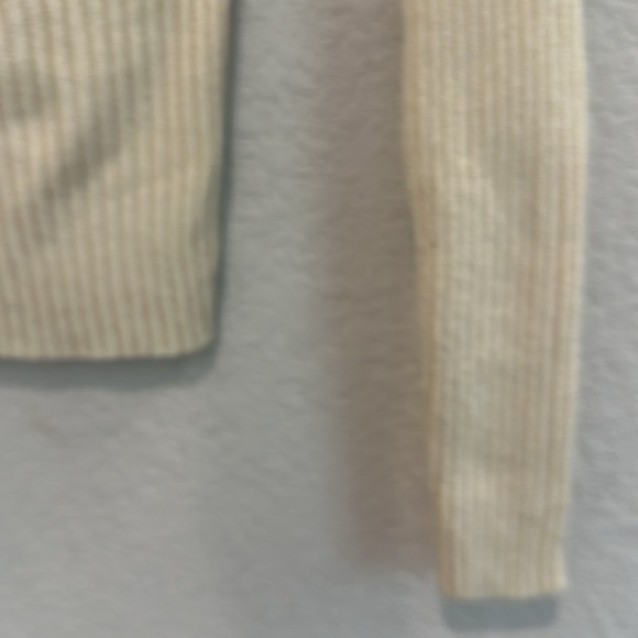 Astr cross neck sweater size XS nwt - Picture 6 of 7